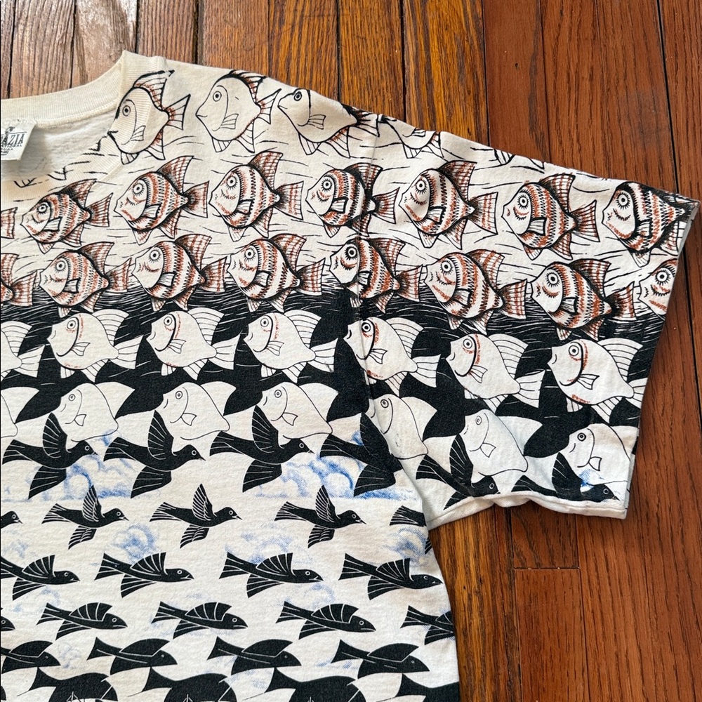 Early 1990’s M.C. Escher AOP Vintage Single Stitch T-Shirt Andazia - Picture 7 of 16